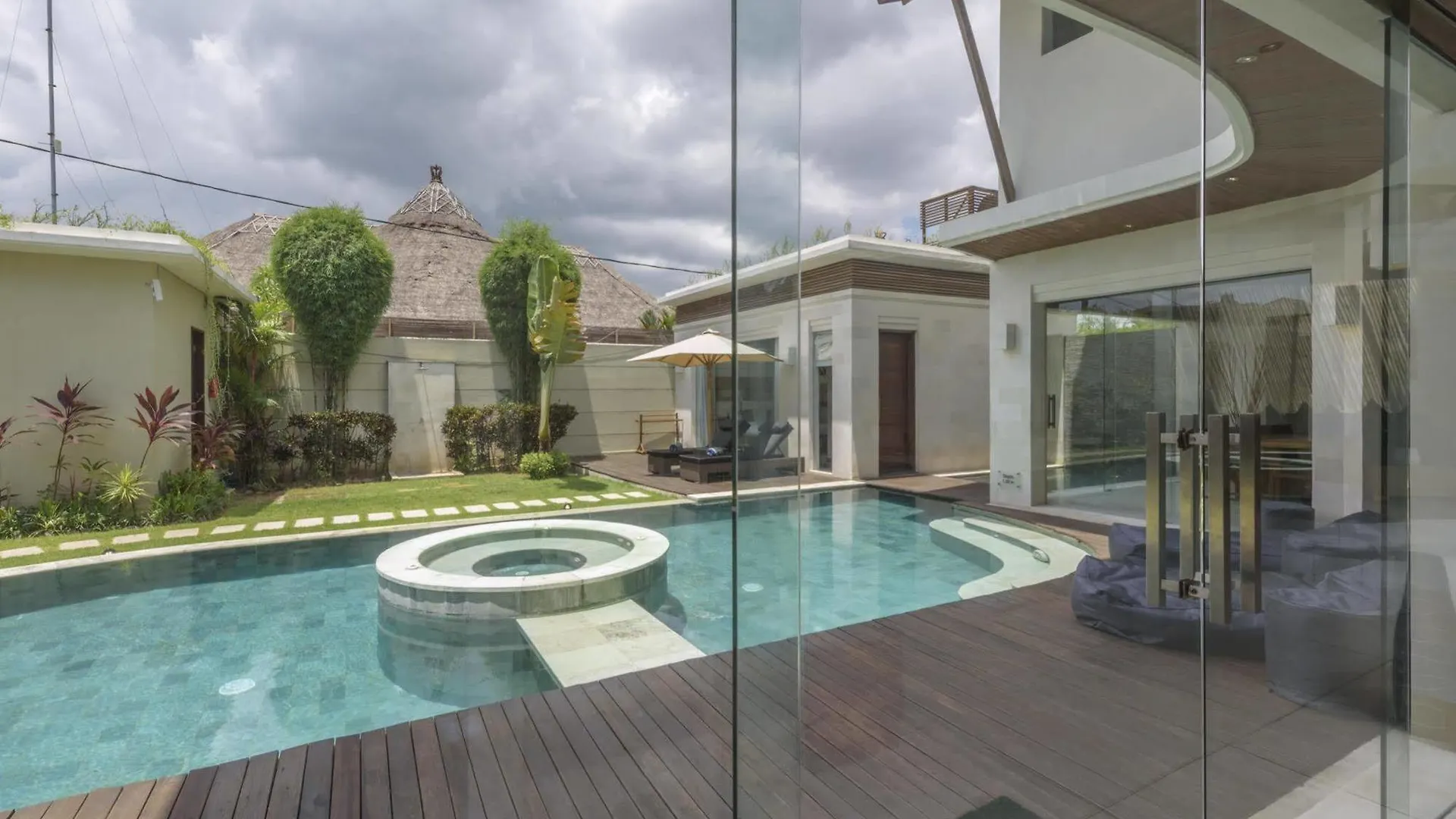 K Villas By Premier Hospitality Asia Seminyak Indonesia